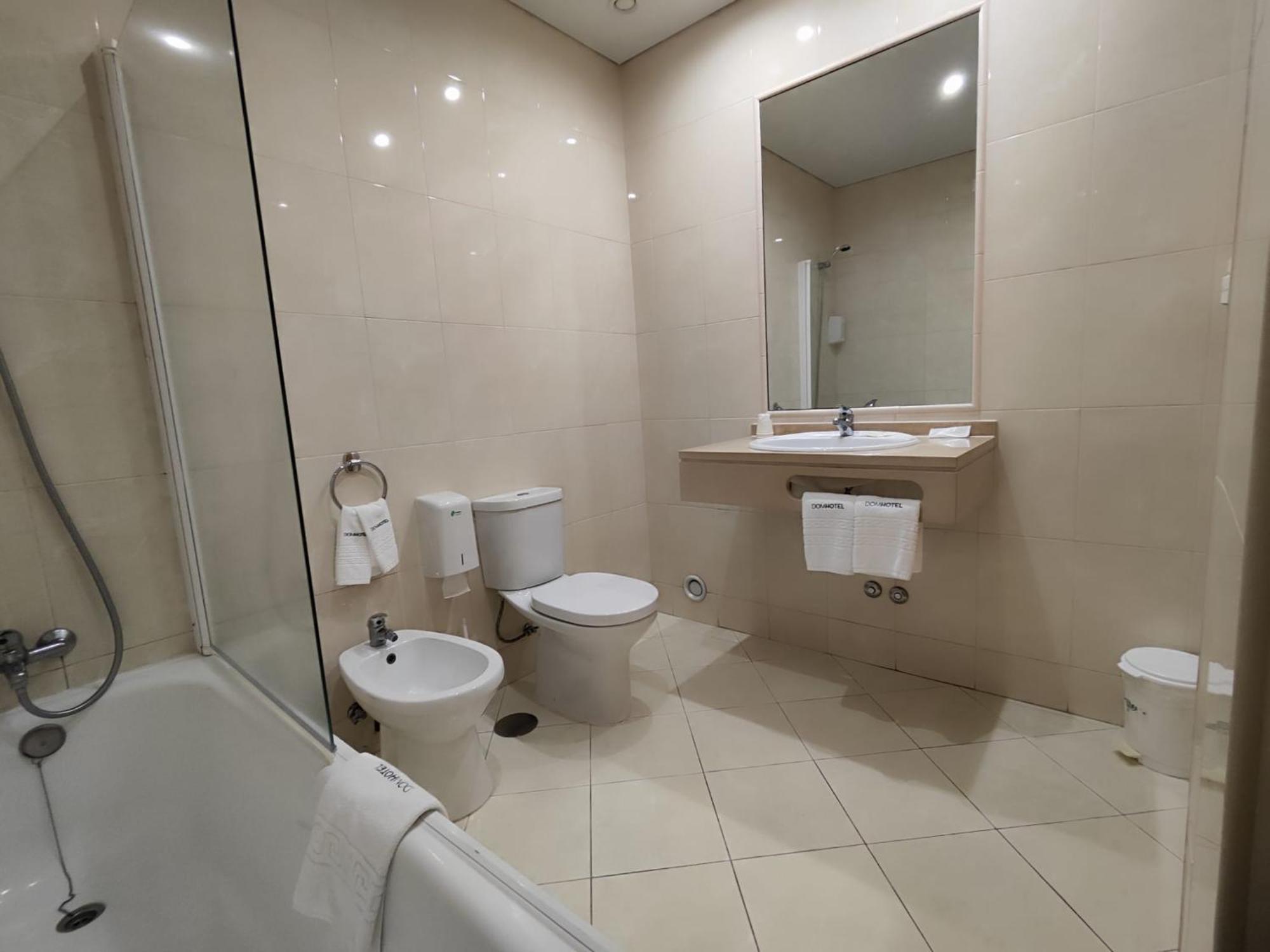 Dom Hotel Пенафиел Екстериор снимка
